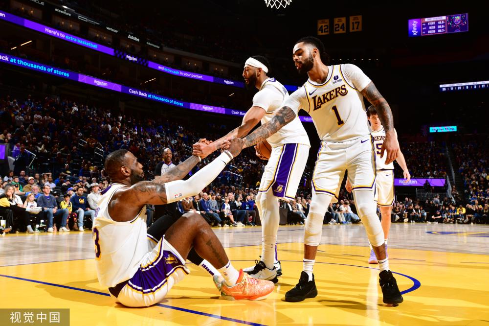 球员之间的 球员之间的