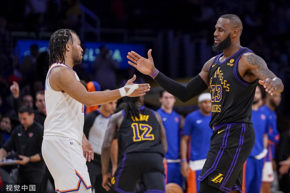 乌迪内斯更 乌迪内斯更